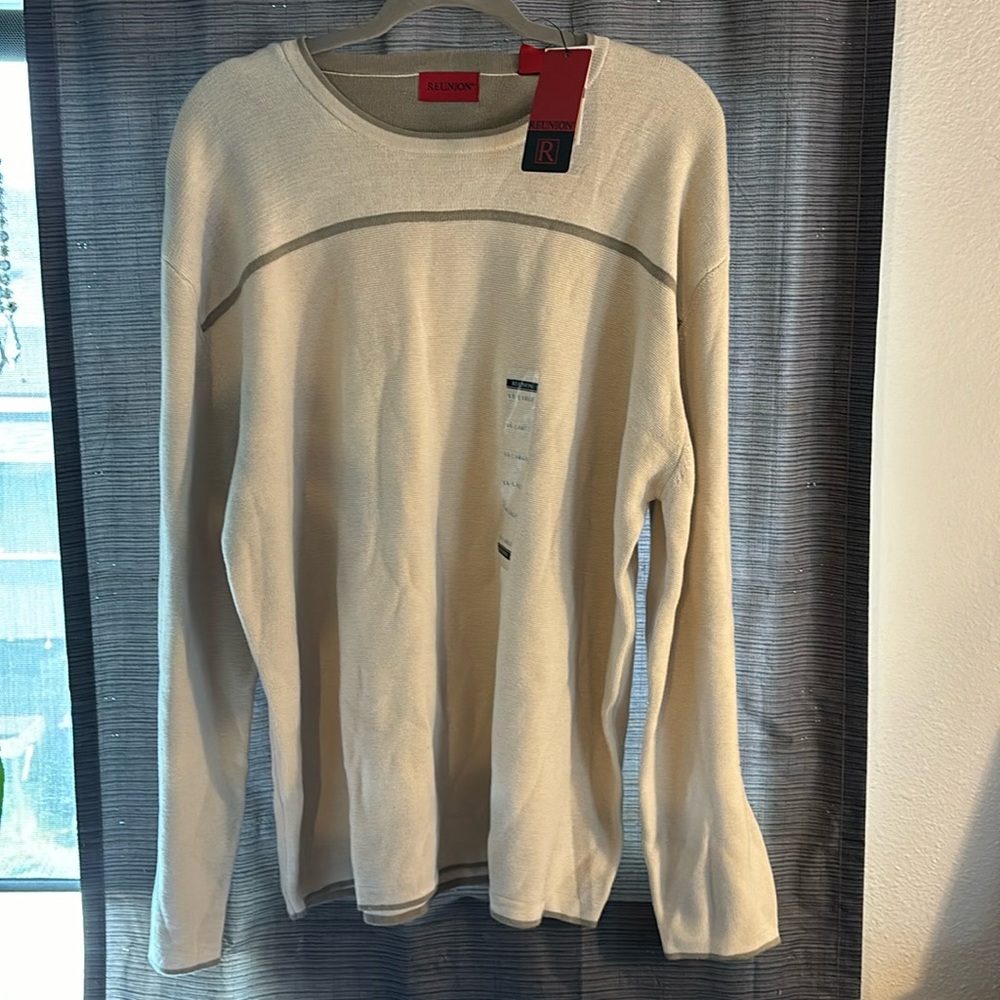 Men’s sweater tan & khaki